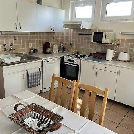 Lejlighed Marianna Apartman- *